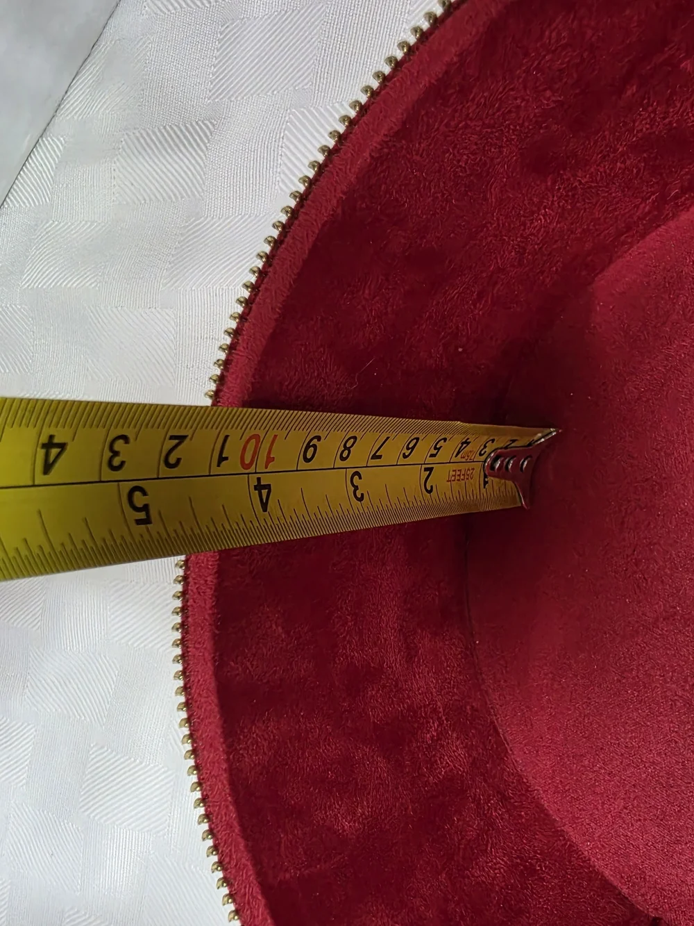 Bobbi Brown Red Round Cosmetic Case with Gold Hardware